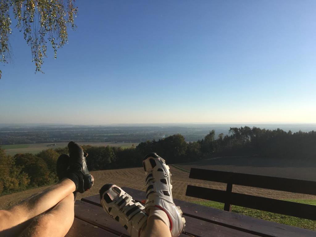 Hotel Zillners Einkehr *** Altheim Exteriör bild
